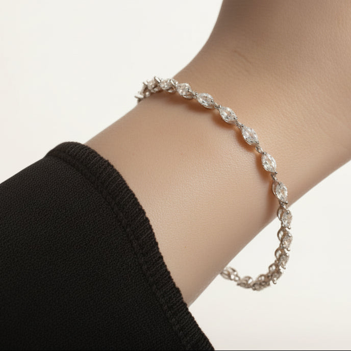 Pulsera circón de hojas