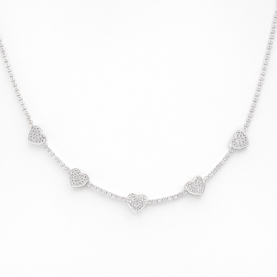 Cadena cinco corazones